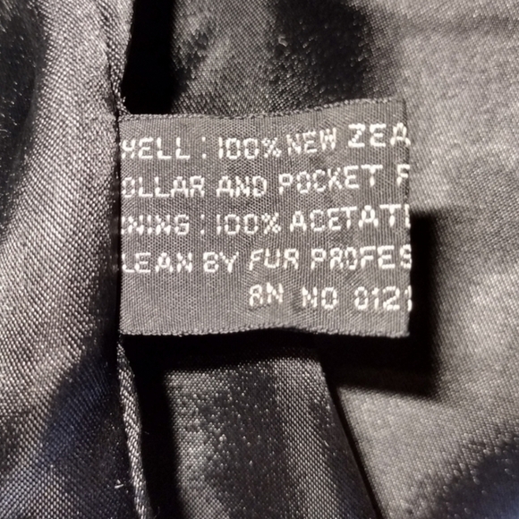 Andrew Marc Genuine New Zealand Opossum Fur Vest - Picture 7 of 9